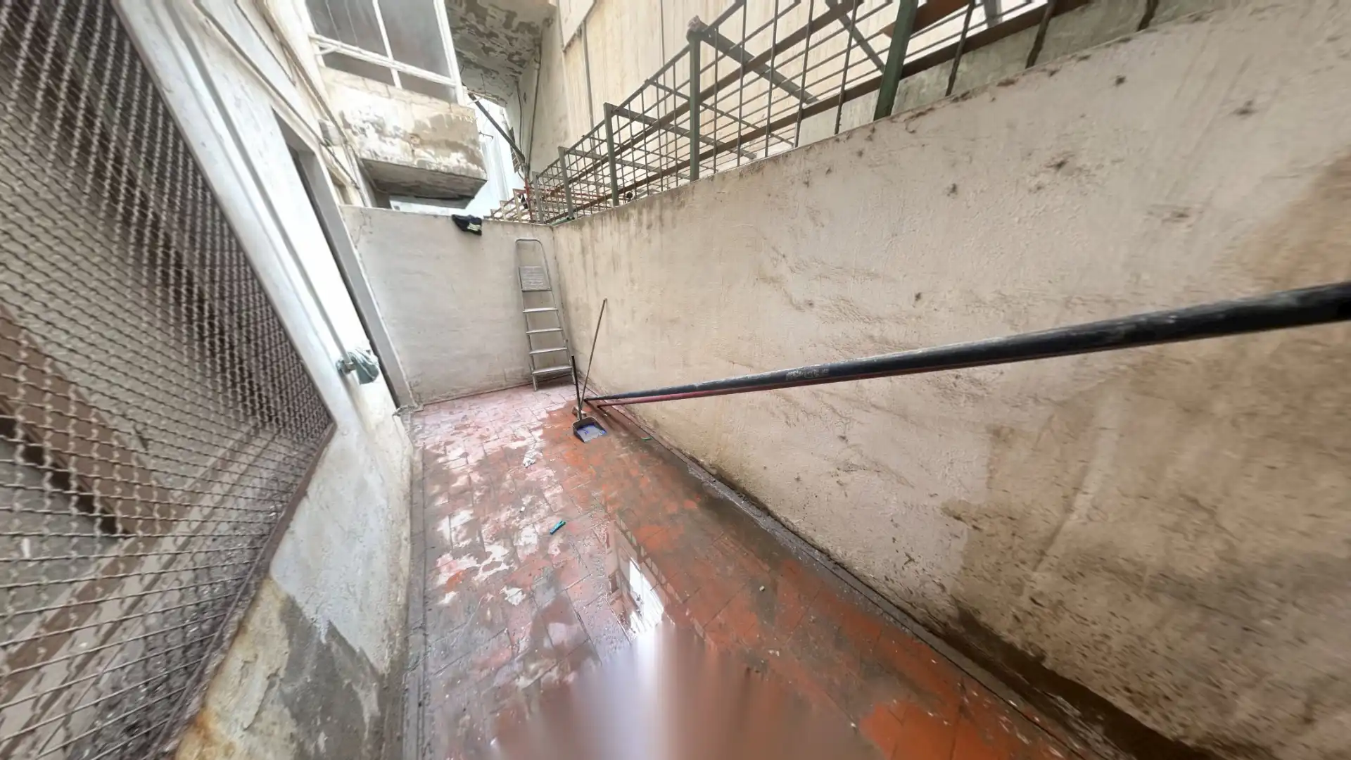 Piso en venta en Calle San Benito, Carolinas Altas