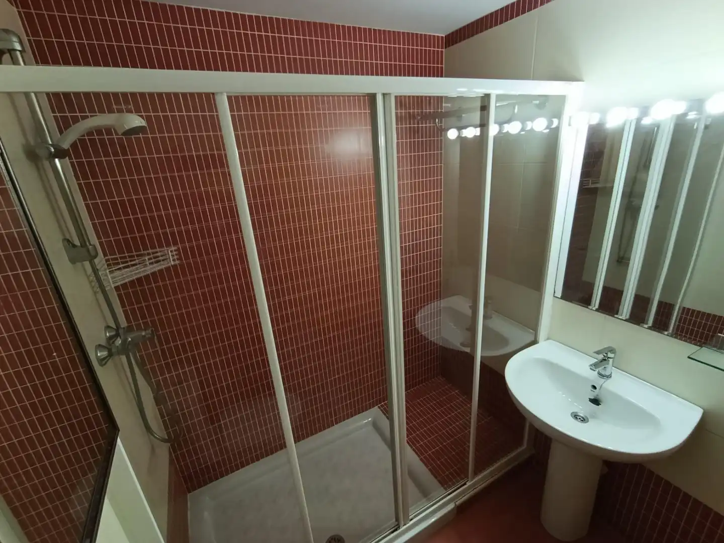 Bathroom of Apartments for sale in Aller  with Furnished