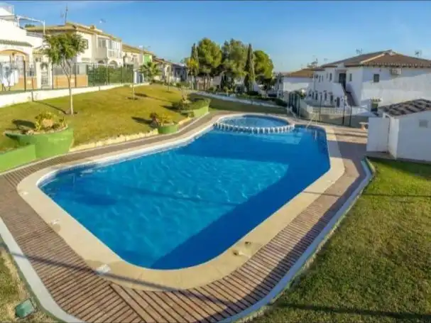 Semi-detached house with pool for sale in Avenida Laguna Azul 76, imagen 27