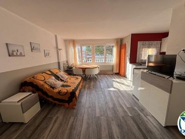 Apartament amb balcó en venda a Carrer Badia-Gran Reserva