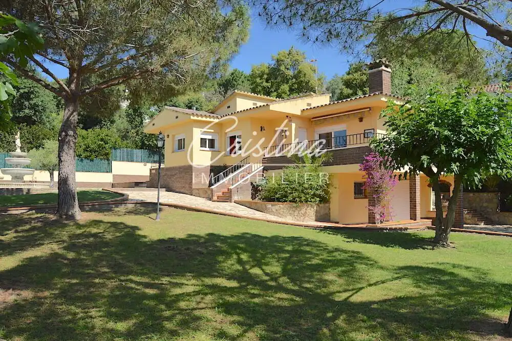Vista exterior de Casa o chalet en venta en Santa Cristina d'Aro con Jardín privado