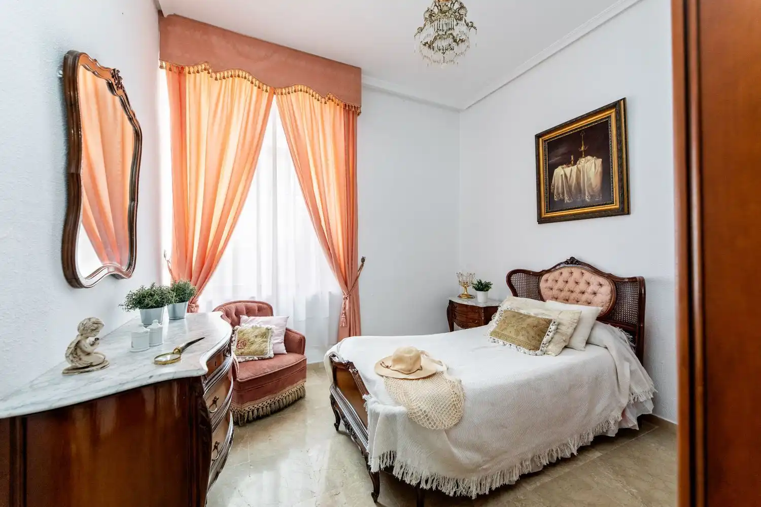 Bedroom of Houses for sale in Córdoba  with Air Conditioner, Private garden and Terrace