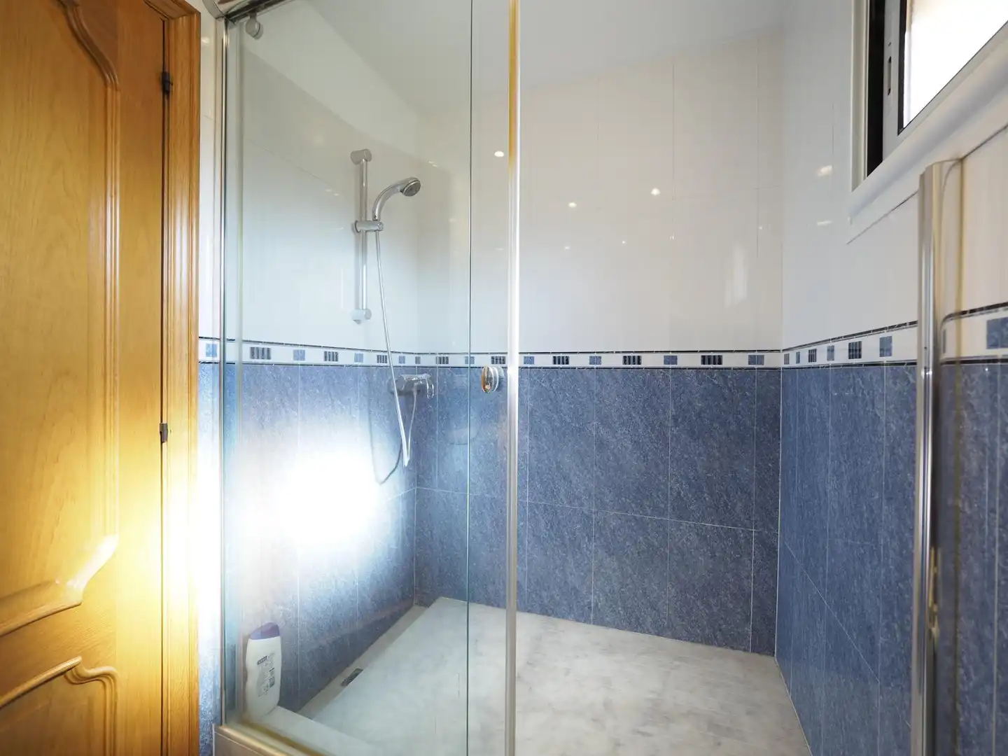 Bathroom of Houses for sale in Vilamalla  with Air Conditioner, Heating and Private garden