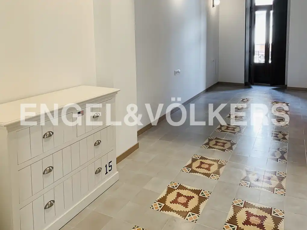 Wohnung zur Miete in Valencia mit Klimaanlage, Heizung und Balkon