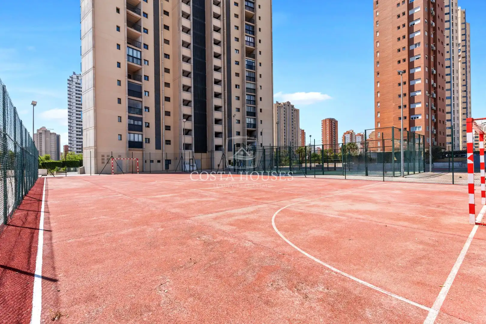 Exterior view of Attic for sale in Benidorm  with Air Conditioner, Private garden and Terrace