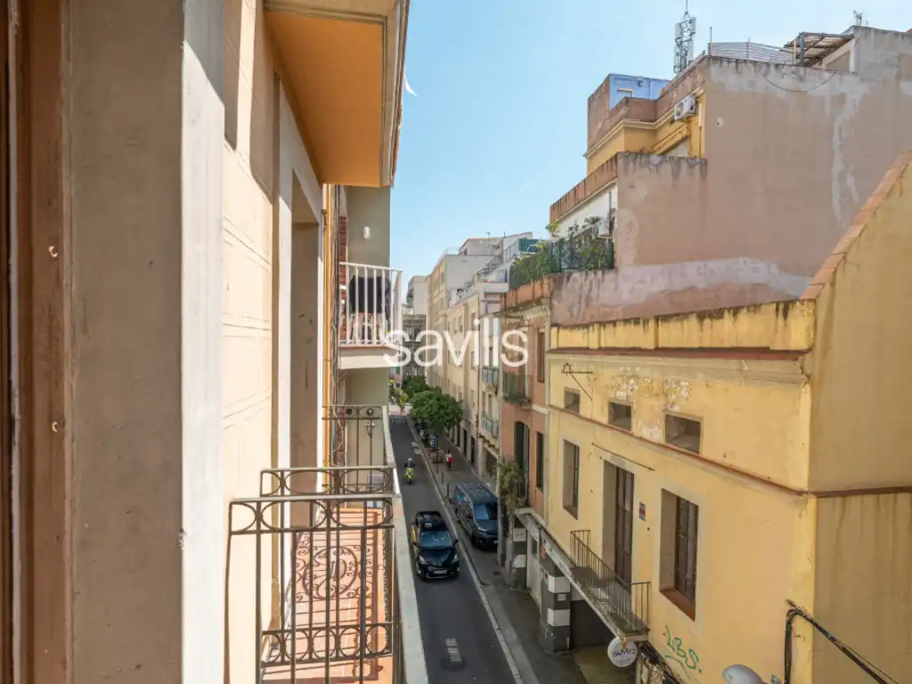 Vista exterior de Apartament en venda en Barcelona amb Aire condicionat i Balcó