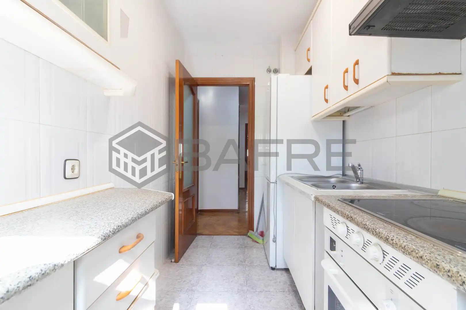 Außenansicht von Wohnung zum Verkauf in Madrid mit Klimaanlage und Abstellraum