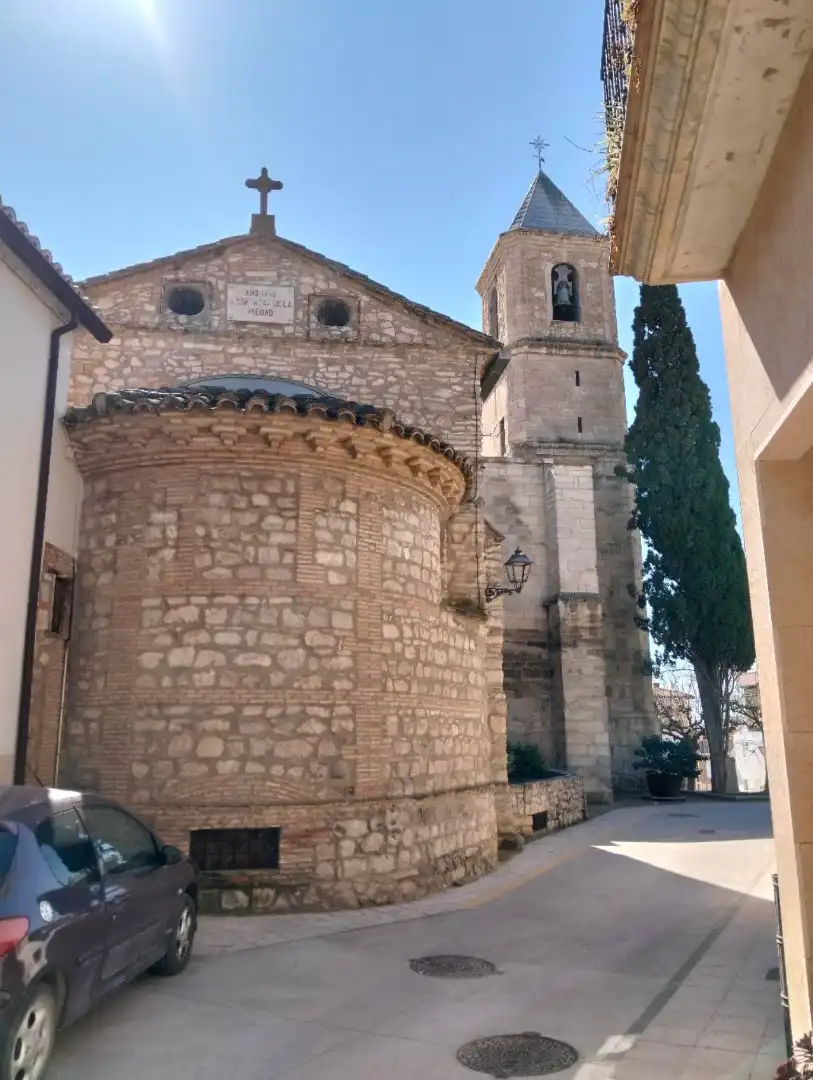 Vista exterior de Edificio en venta en Fustiñana con Alarma