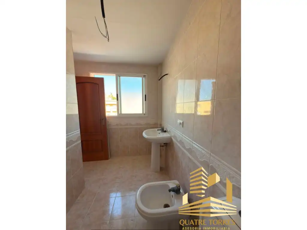Bathroom of Houses for sale in Beniparrell