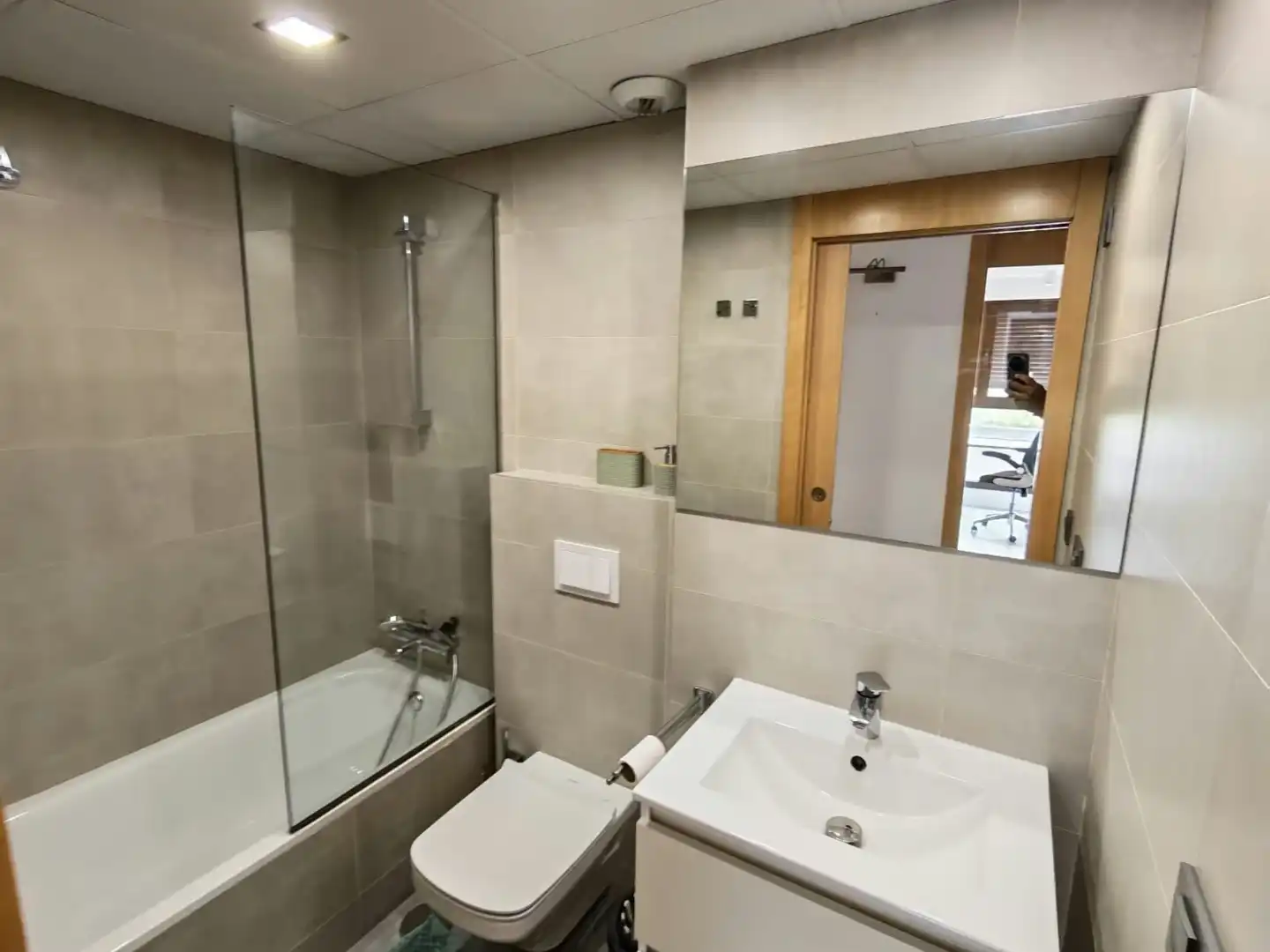 Bathroom of Flat for rent in Murcia  with Storage room, Swimming Pool and Furnished
