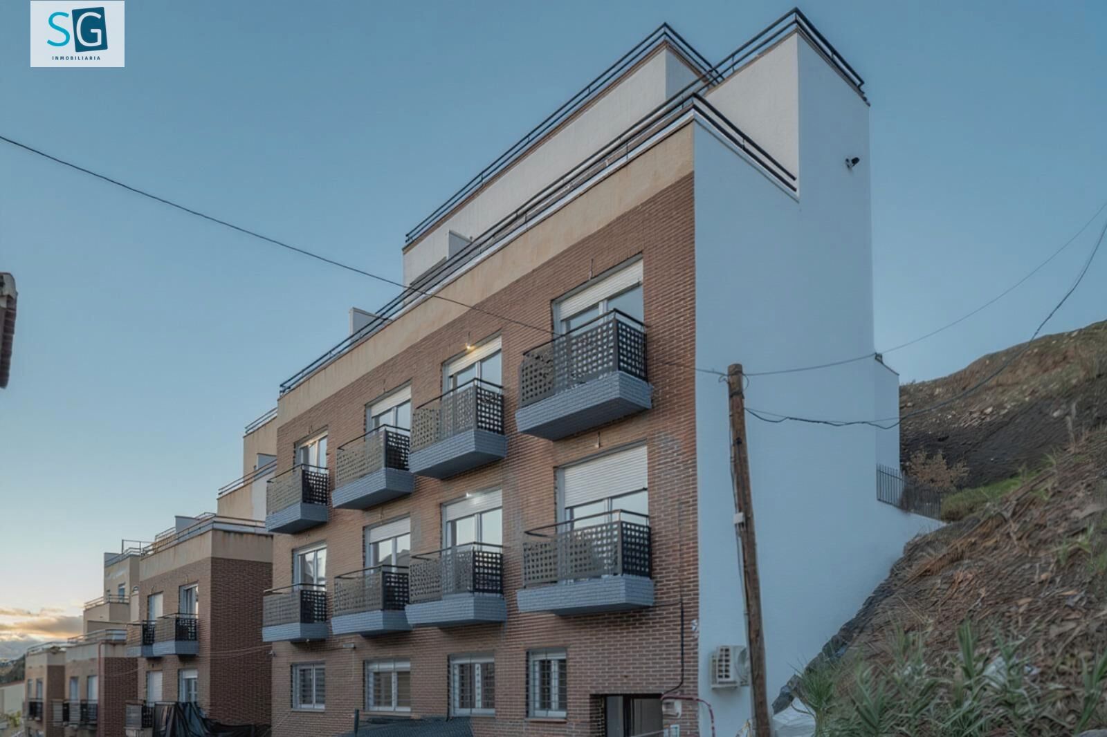 Exterior view of Duplex for sale in Cenes de la Vega  with Air Conditioner, Heating and Terrace