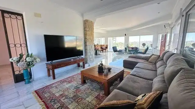 Chalet con piscina en venta en VERDEROL, imagen 2