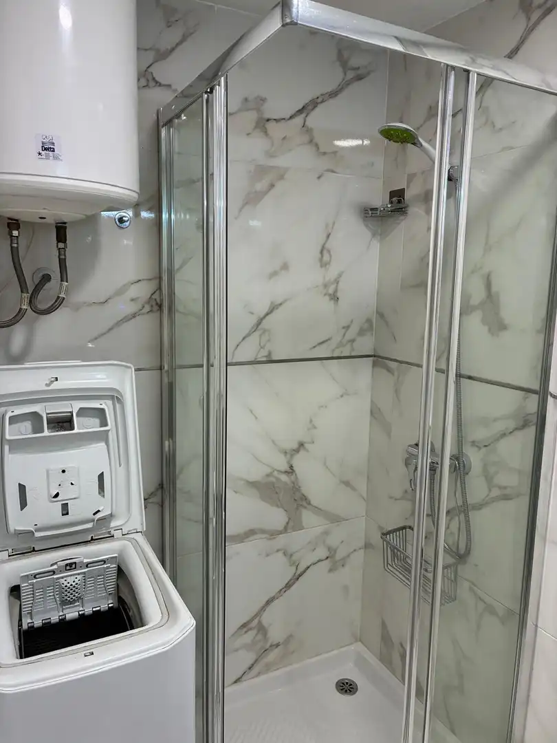 Baño de Apartamento de alquiler en Finestrat con Aire acondicionado, Jardín privado y Terraza