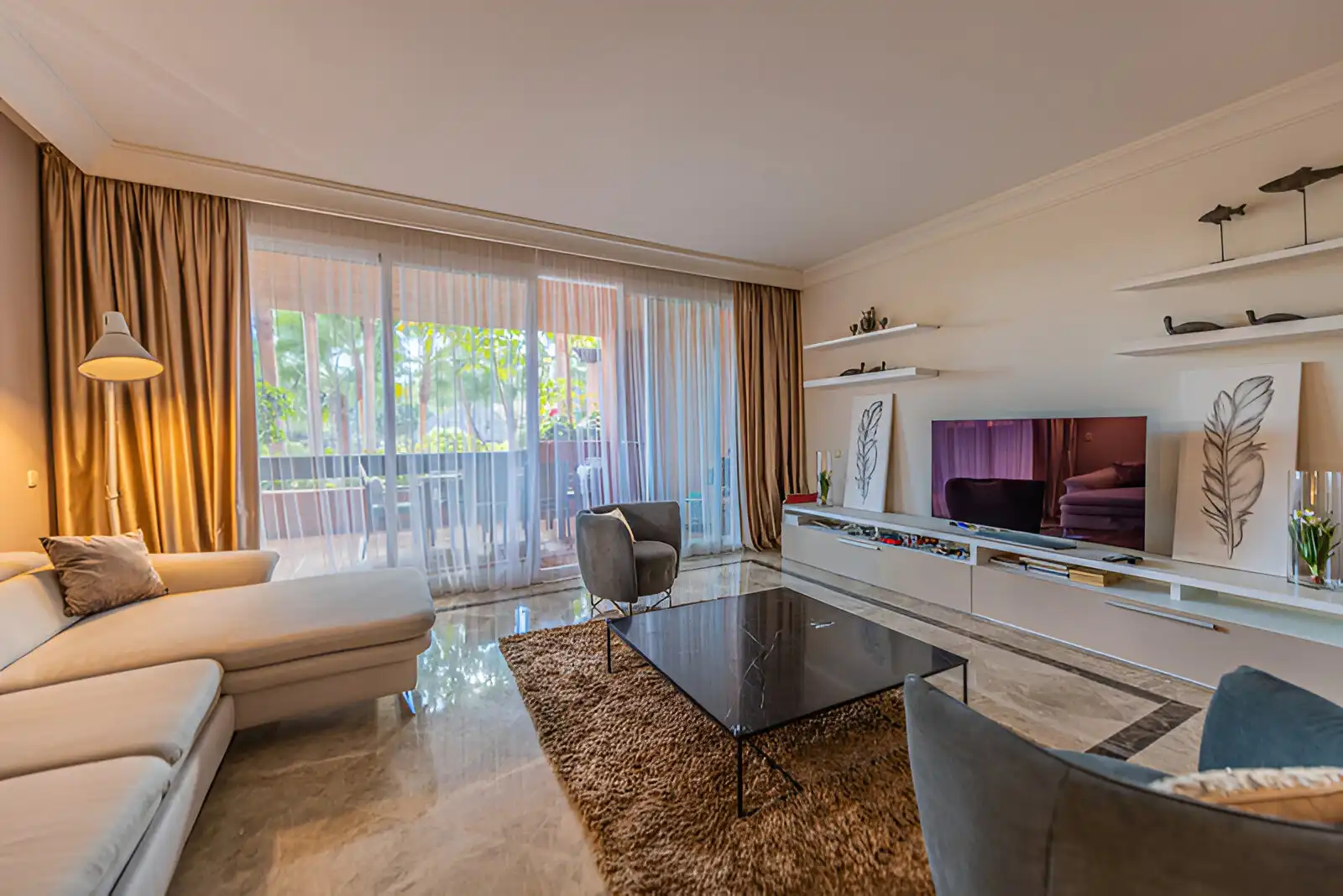 Apartament amb piscina en venda a Nueva Andalucía, imagen 3