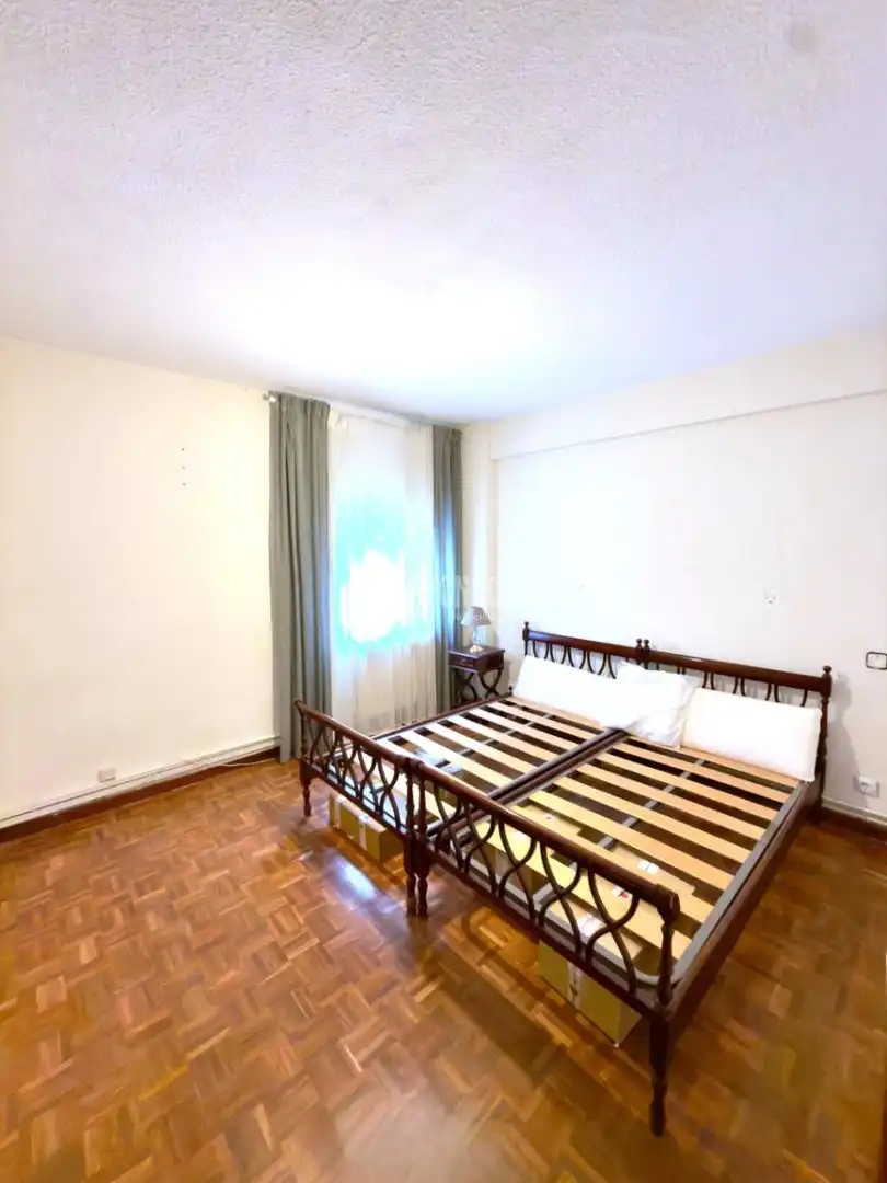Bedroom of Flat for sale in Madrid  with Heating