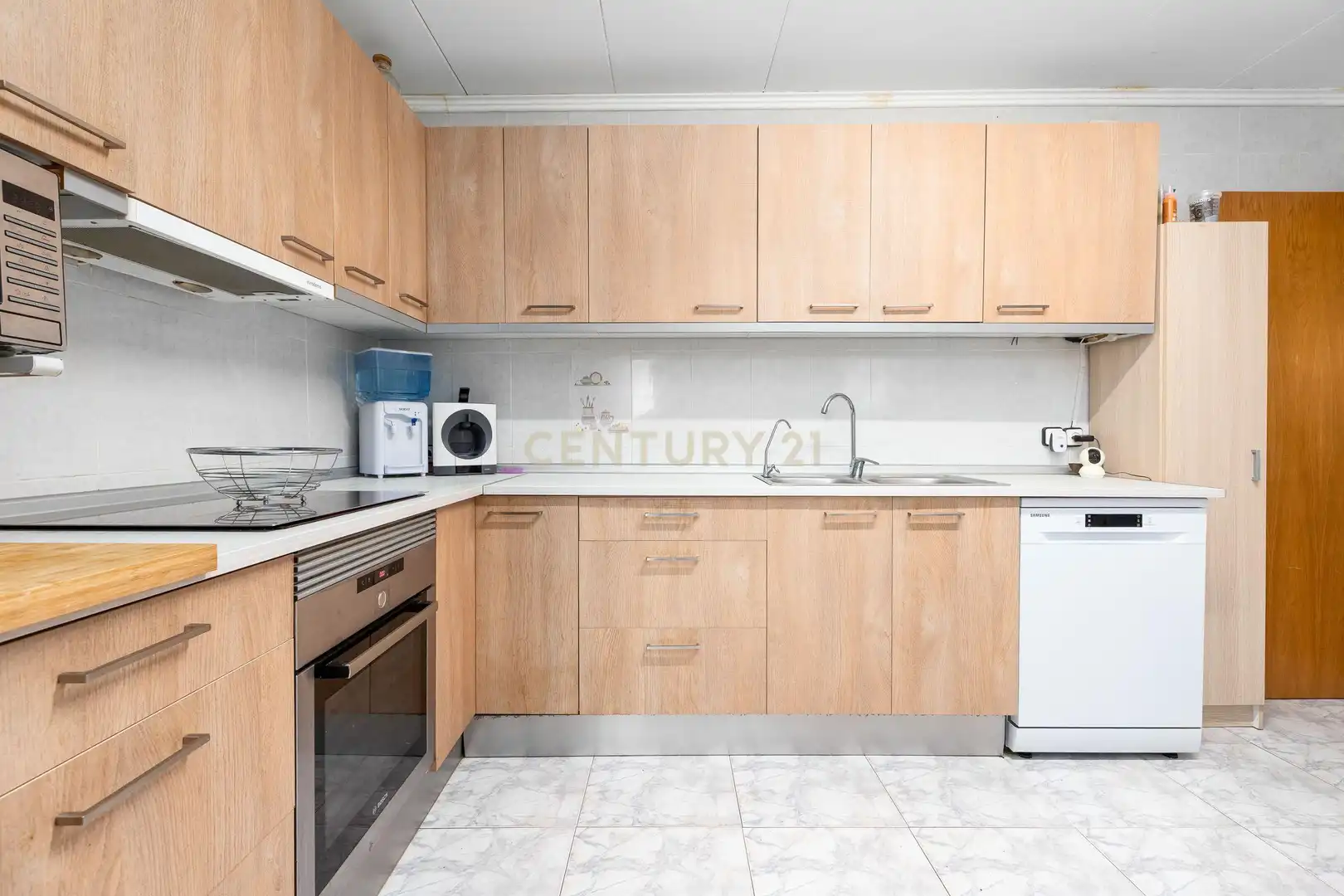Cocina de Casa o chalet en venta en Lliçà d'Amunt con Aire acondicionado, Microondas y TV