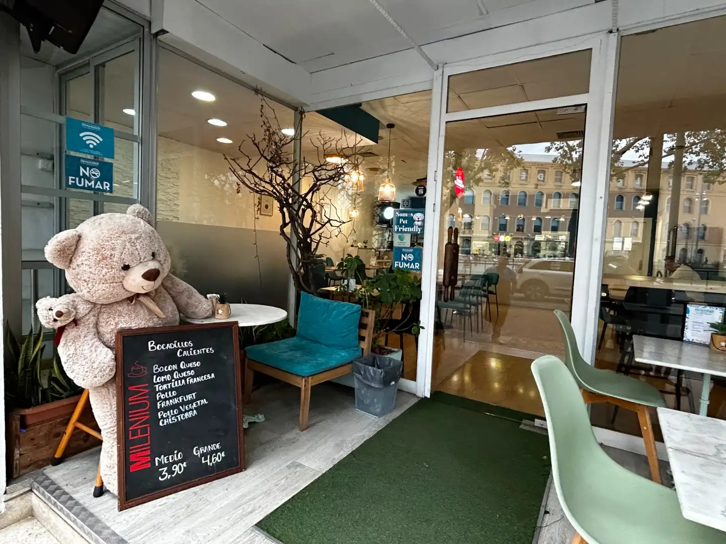 Business premises for transfer in Sant Andreu, imagen 9