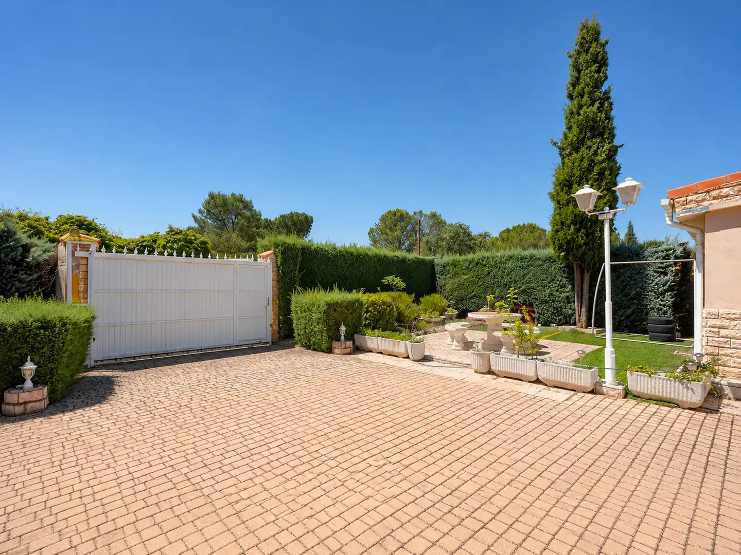 Jardín de Casa o chalet en venta en Nuevo Baztán con Aire acondicionado, Calefacción y Jardín privado