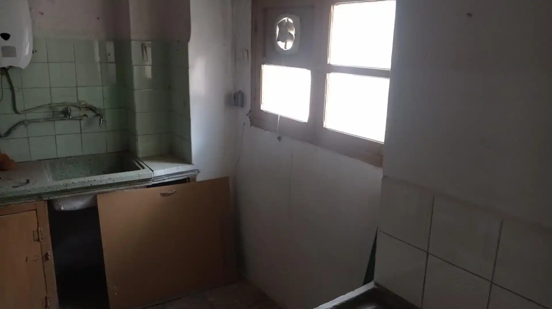 Cuina de Casa adosada en venda en Baza amb Jardí privat i Balcó