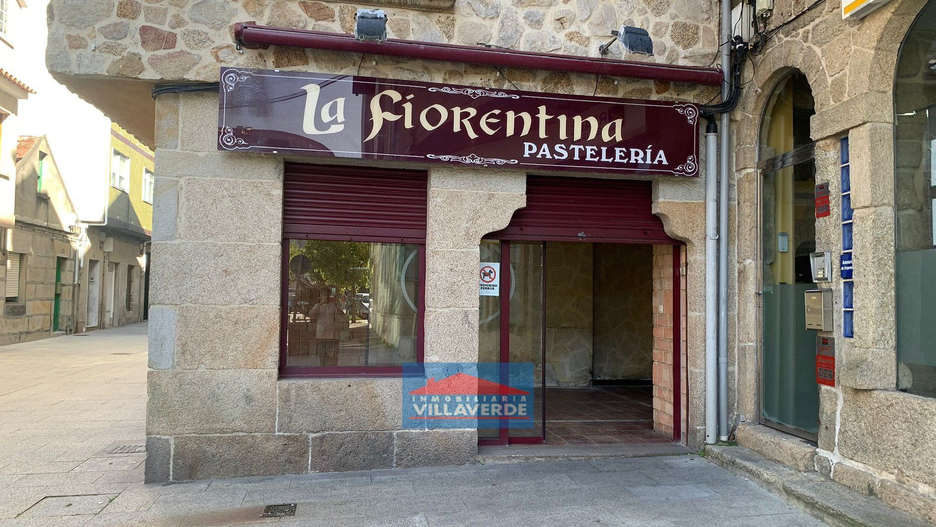 Local de lloguer en Cangas 