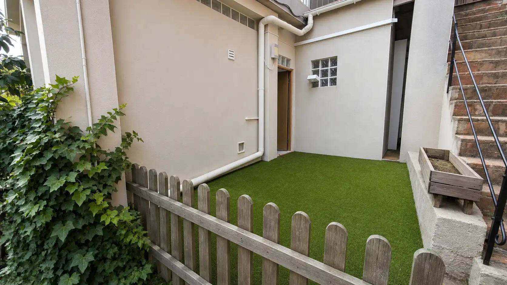 Terrassa de Dúplex en venda en Barcelona amb Aire condicionat, Calefacció i Jardí privat