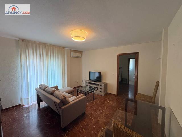 Apartamento en Alquiler en La Buhaira