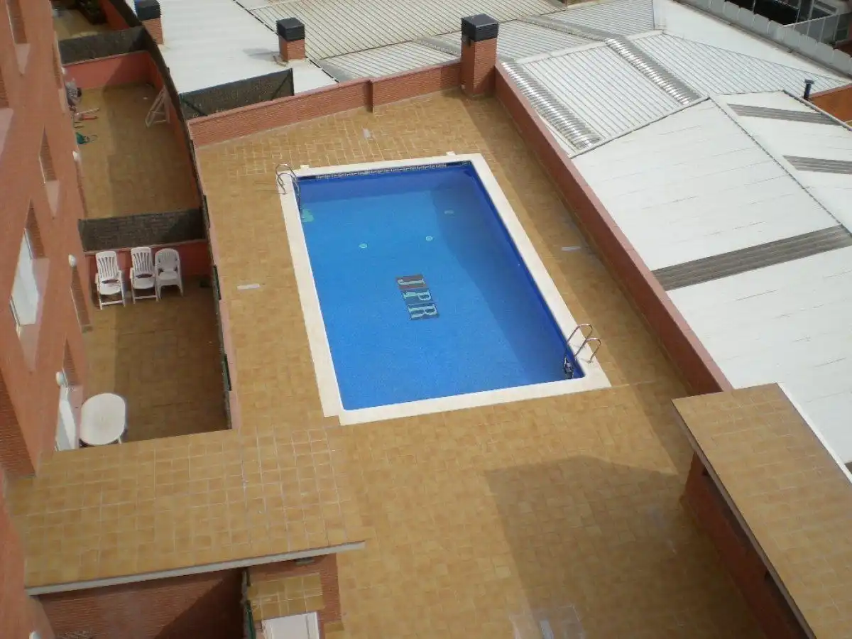 Piscina de Piso de alquiler en Manresa con Calefacción y Piscina comunitaria