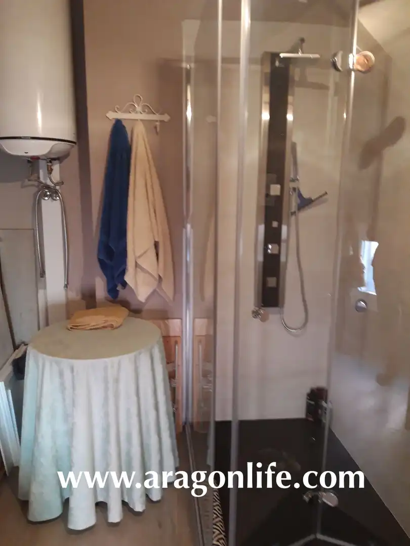 Baño de Casa o chalet en venta en Caspe con Aire acondicionado, Parquet y Amueblado