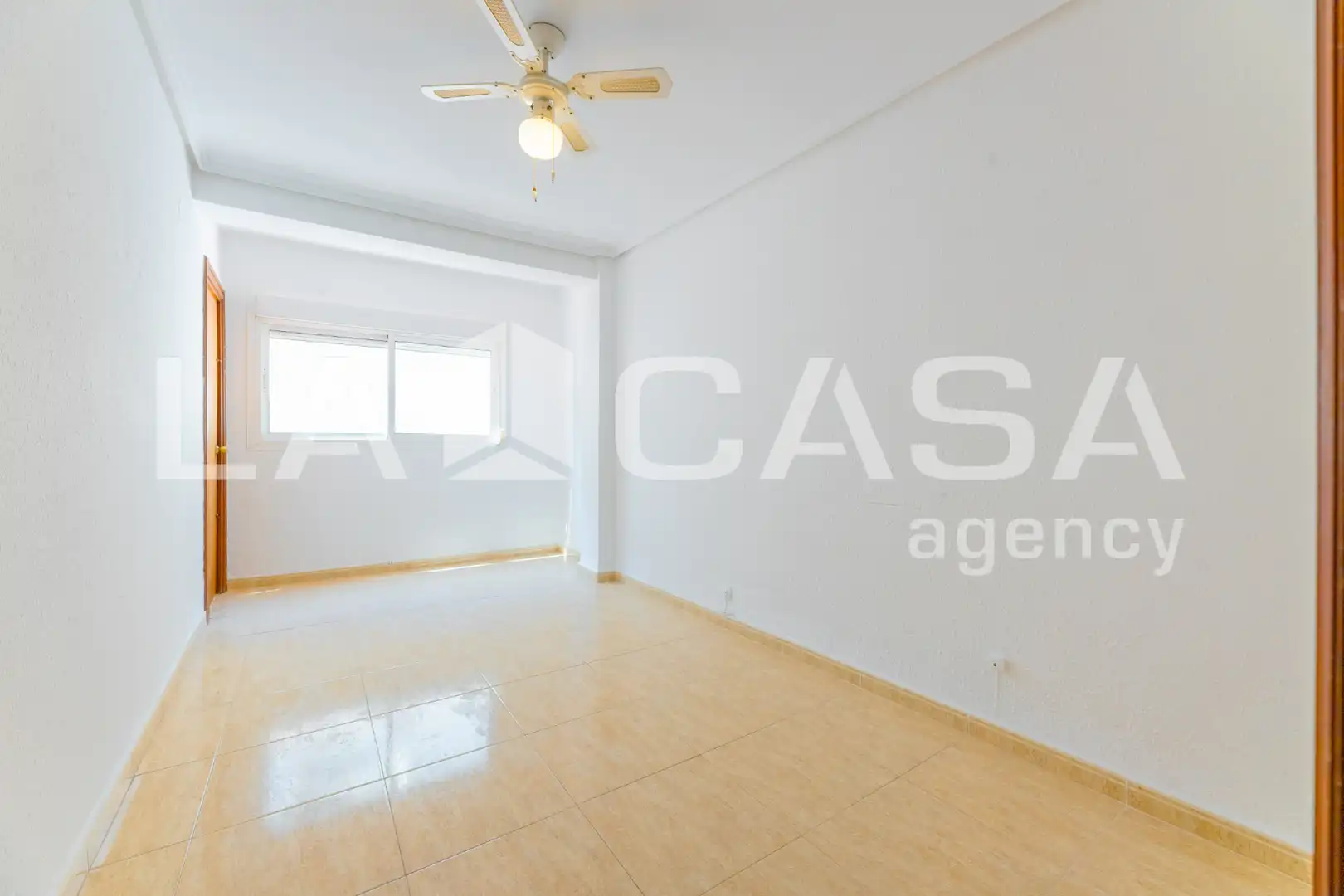 Piso en venta en Valencia con Aire acondicionado, Terraza y Balcón
