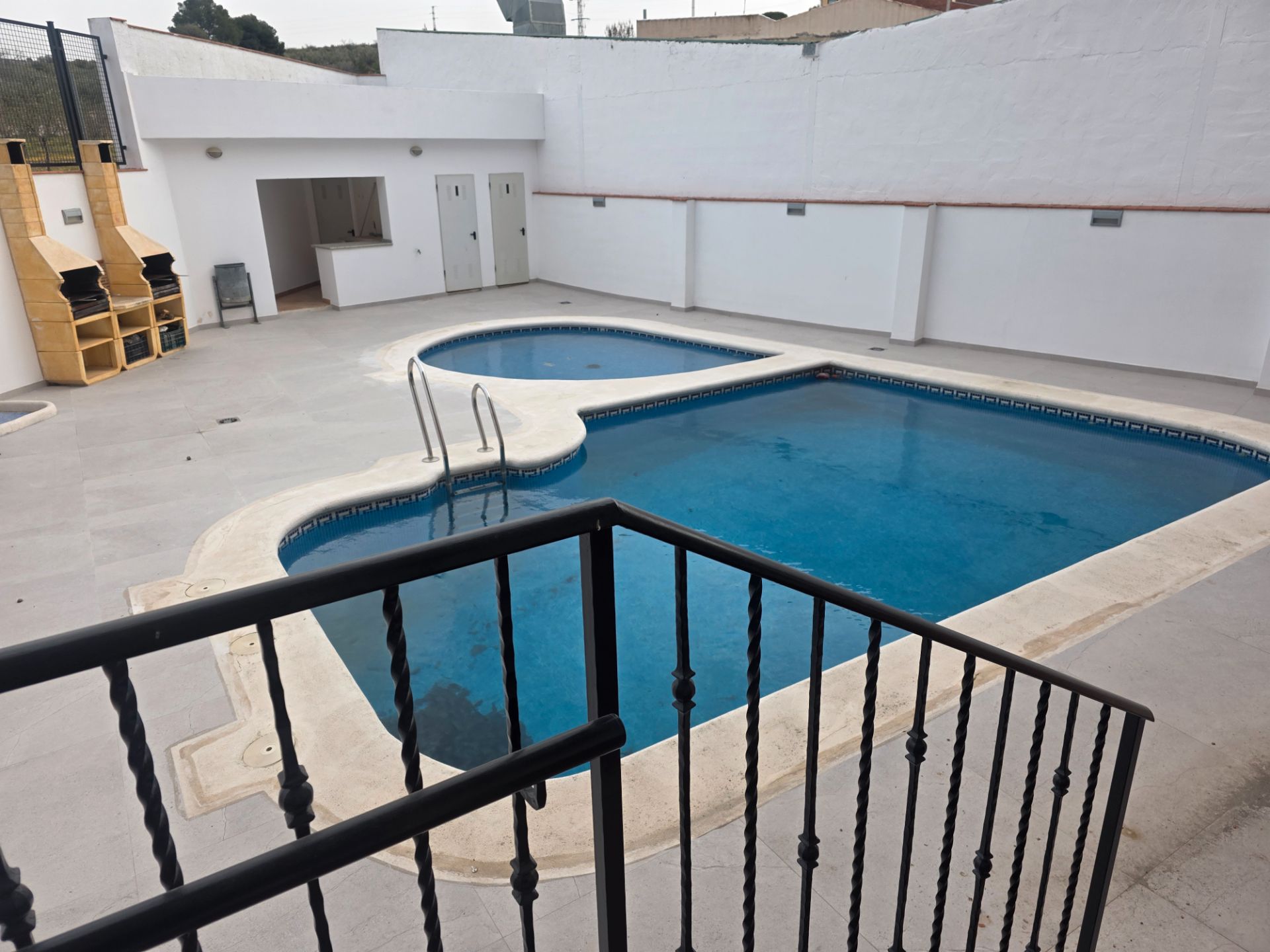 Piscina de Planta baja de alquiler en Pozo Alcón con Aire acondicionado, Calefacción y Terraza