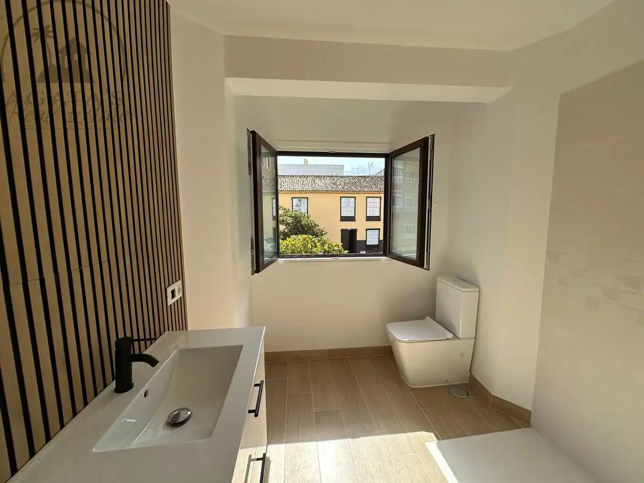 Casa con piscina in vendita a Tres De Mayo, imagen 26