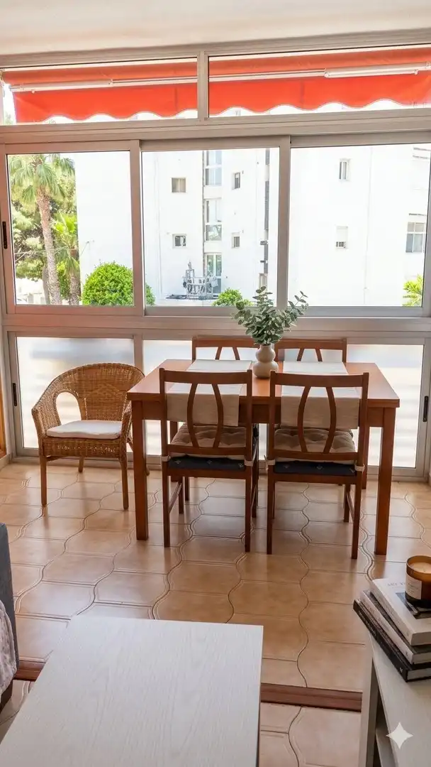Menjador de Pis en venda en El Campello amb Balcó i Piscina comunitària