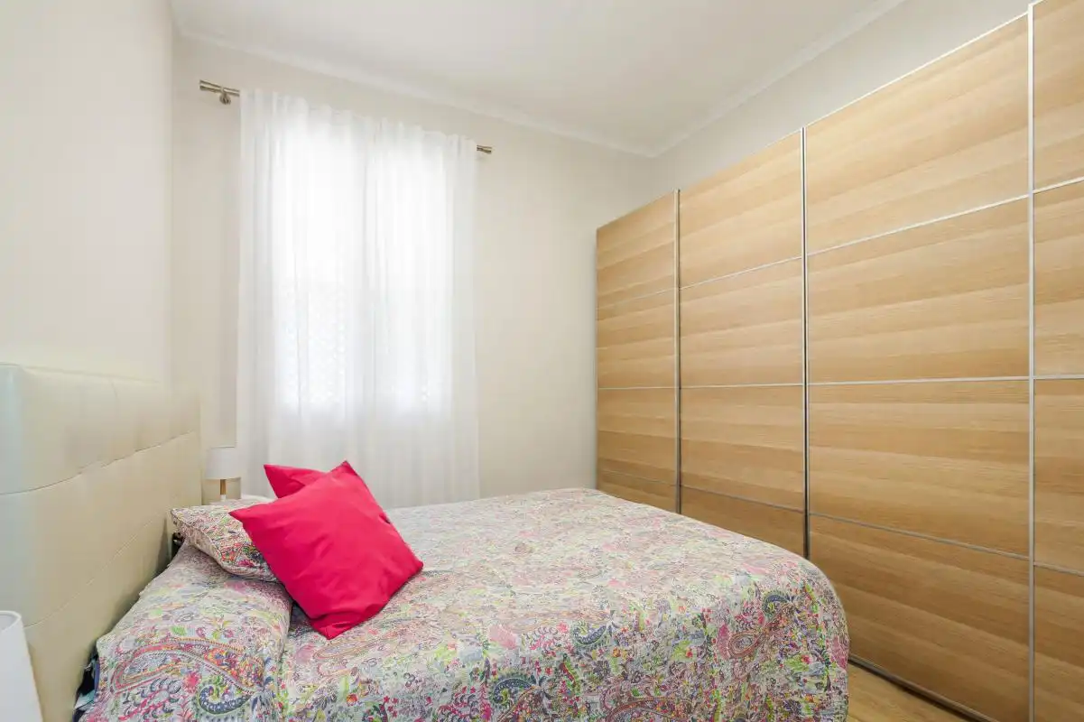 Bedroom of Flat for sale in Sevilla  with Air Conditioner and Heating