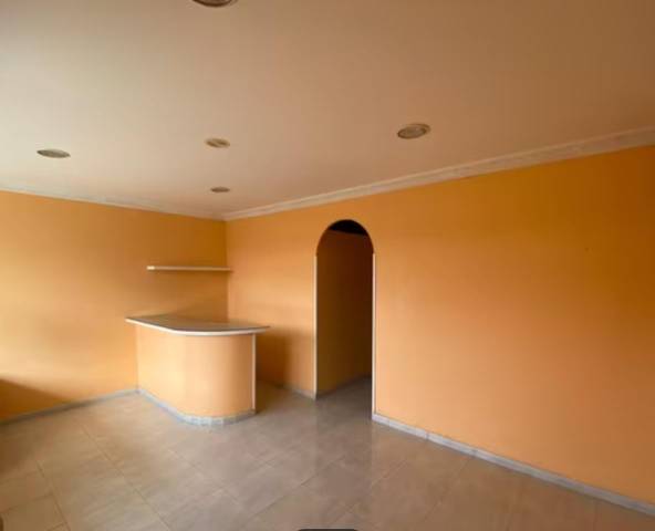 Local comercial en Alquiler en Barrio la Somadilla en Voto