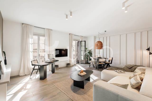 Apartamento en Alquiler en Carrer de la Princesa en Sant Pere, Sta. Caterina i la Ribera