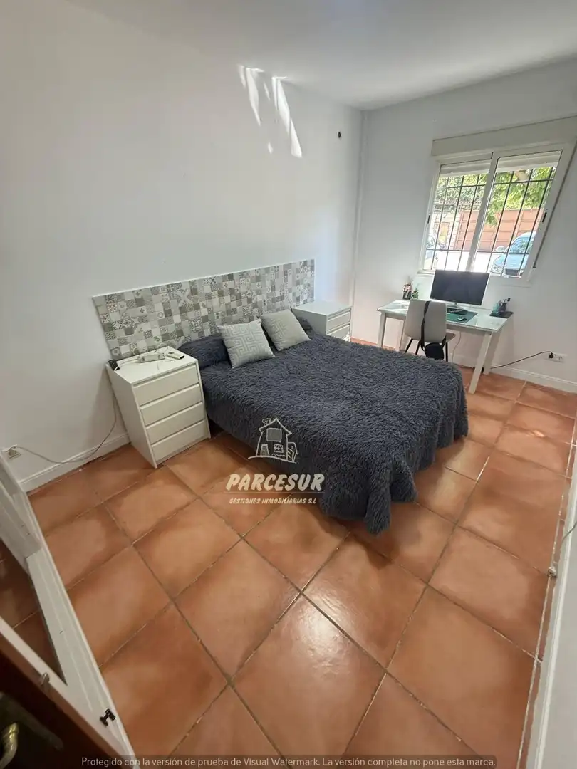 Dormitori de Casa o xalet en venda en Córdoba amb Aire condicionat i Jardí privat