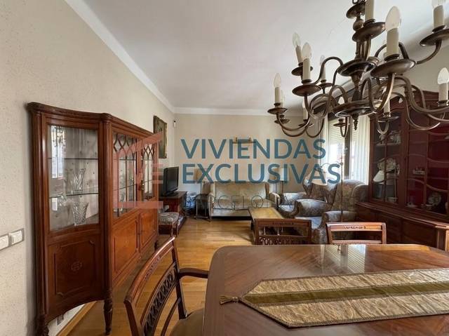 Piso en Venta en Carrer Carrer Sant Frederic en Sants-Badal