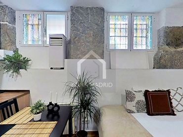 Ground floor for sale in Calle de Zurita