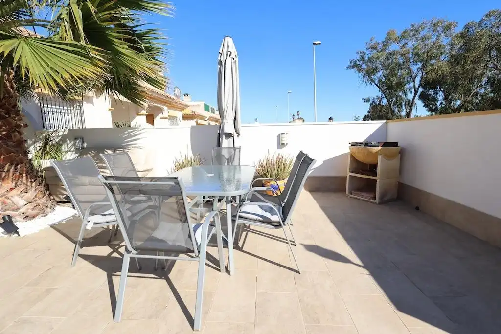 Terrassa de Casa adosada de lloguer en Orihuela amb Aire condicionat, Calefacció i Jardí privat