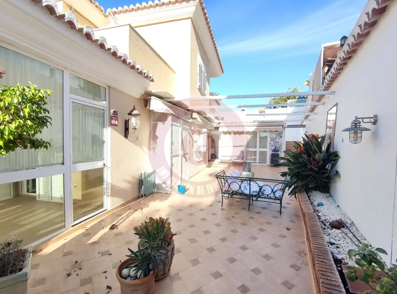 Terraza de Casa o chalet en venta en Vélez-Málaga con Aire acondicionado, Jardín privado y Terraza