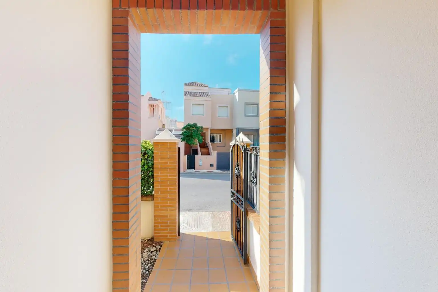 Casa o xalet en venda en Roquetas de Mar amb Aire condicionat, Jardí privat i Terrassa