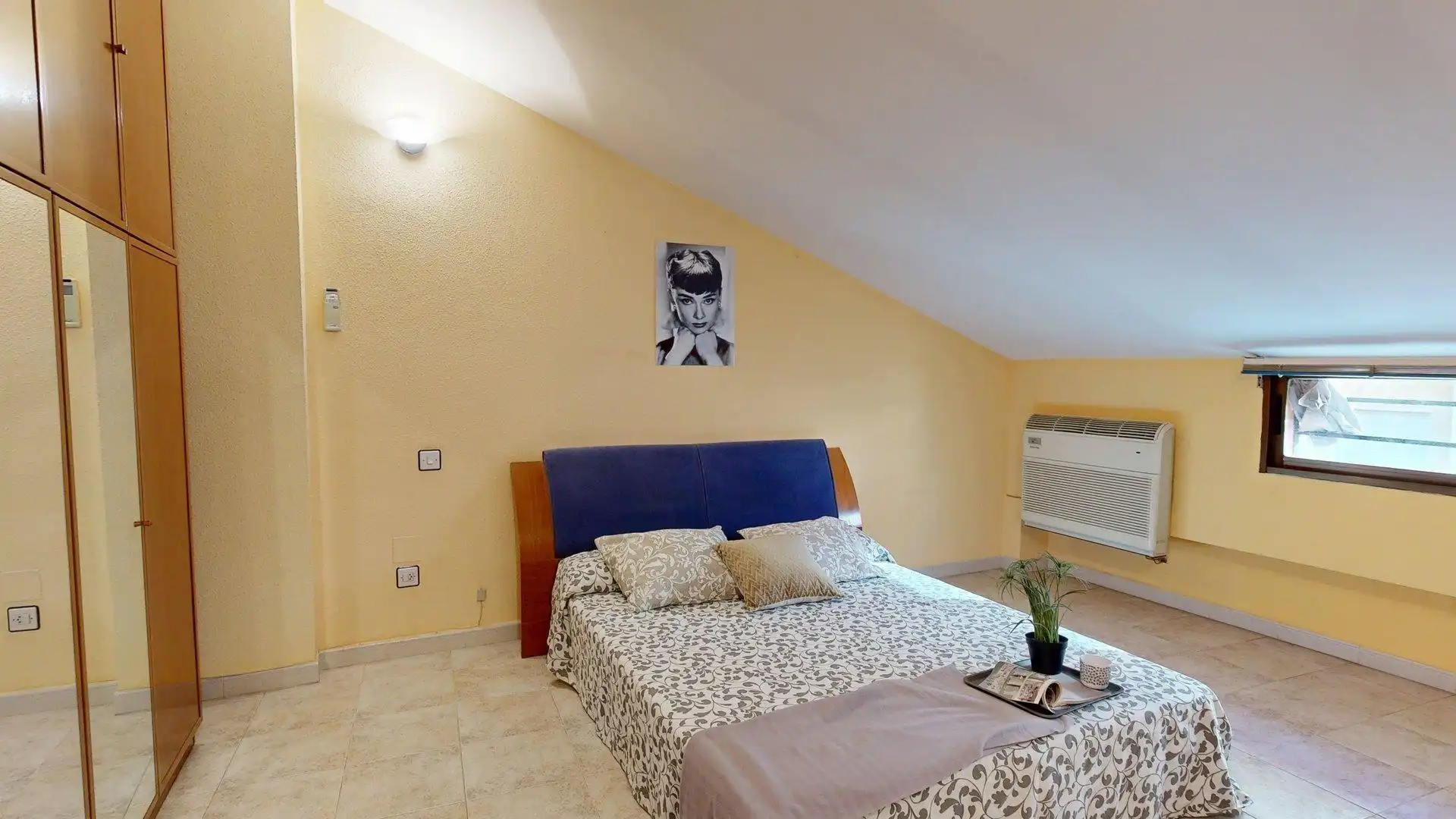 Dormitori de Casa o xalet en venda en Zaragoza amb Calefacció, Terrassa i Moblat