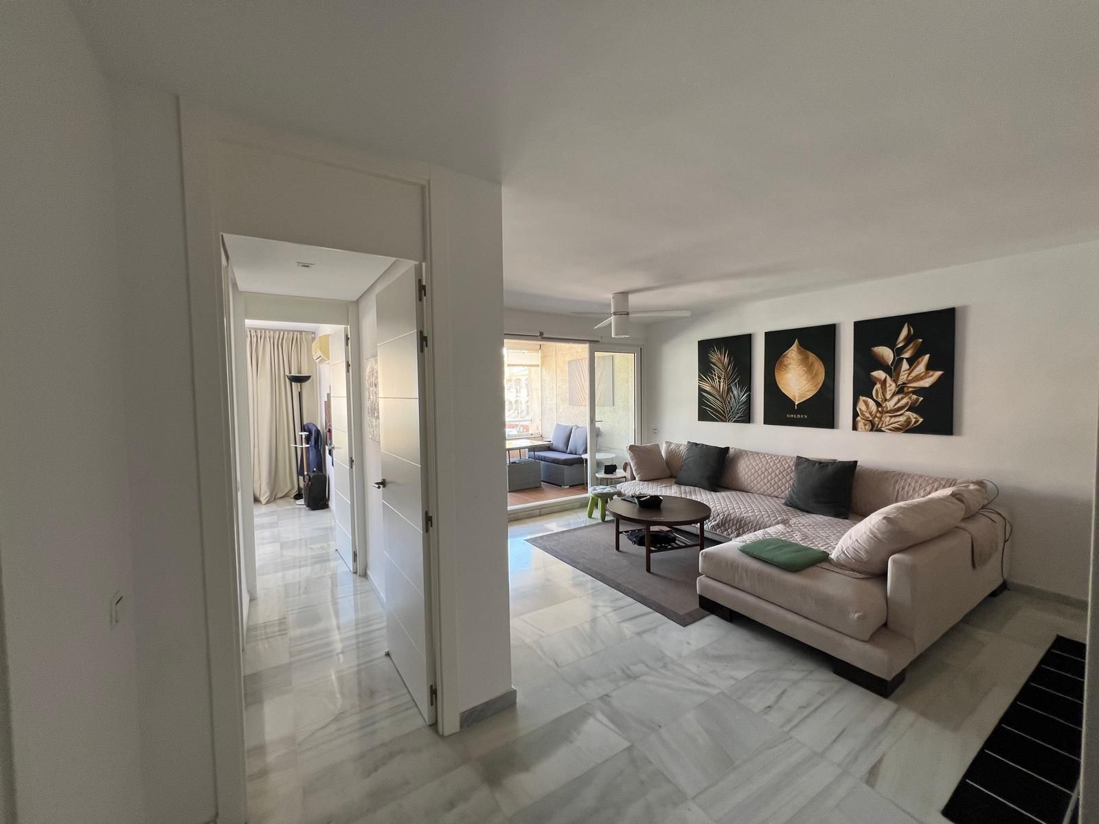 Sala d'estar de Pis de lloguer en El Ejido amb Aire condicionat, Calefacció i Jardí privat