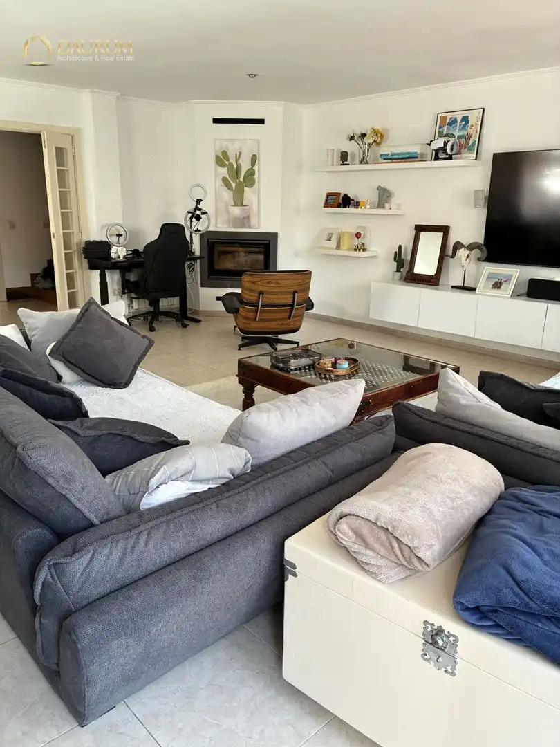 Sala de estar de Casa adosada en venta en Rivas-Vaciamadrid con Aire acondicionado, Calefacción y Jardín privado