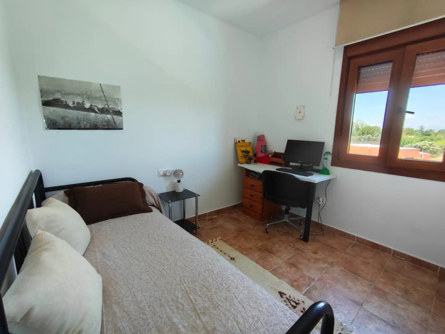 Habitación de Casa o chalet en venta en Sevilla la Nueva con Aire acondicionado, Calefacción y Jardín privado