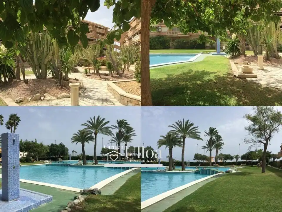Piscina de Piso en venta en El Campello con Terraza y Piscina comunitaria