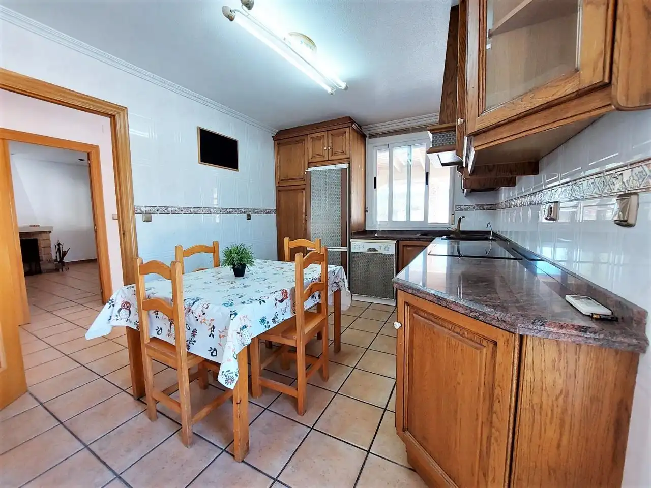 Küche von Wohnung zum Verkauf in Elche / Elx mit Privatgarten, Schwimmbad und Möbliert