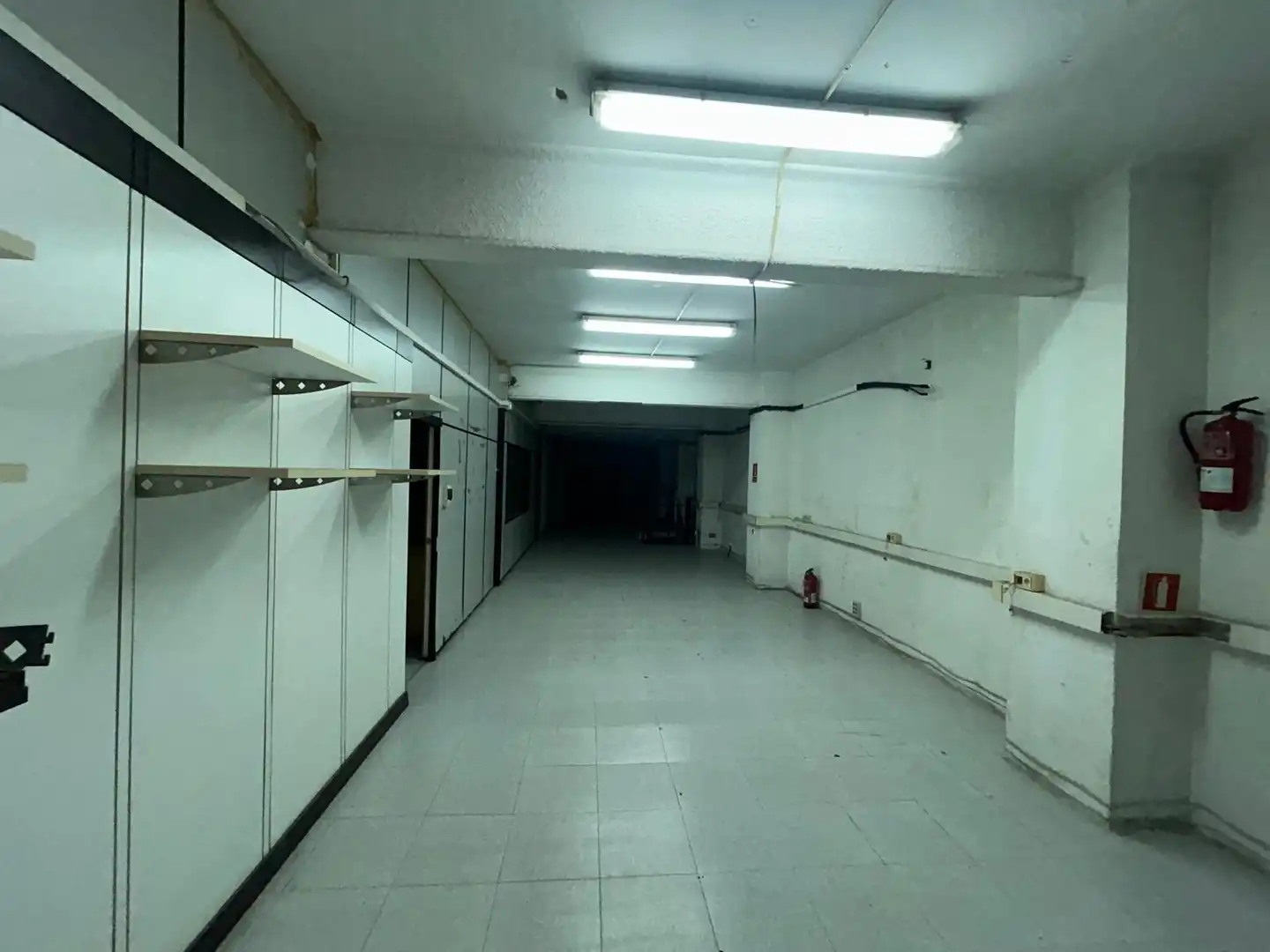Local comercial de lloguer a Carrer de la Sardana 4, imagen 3