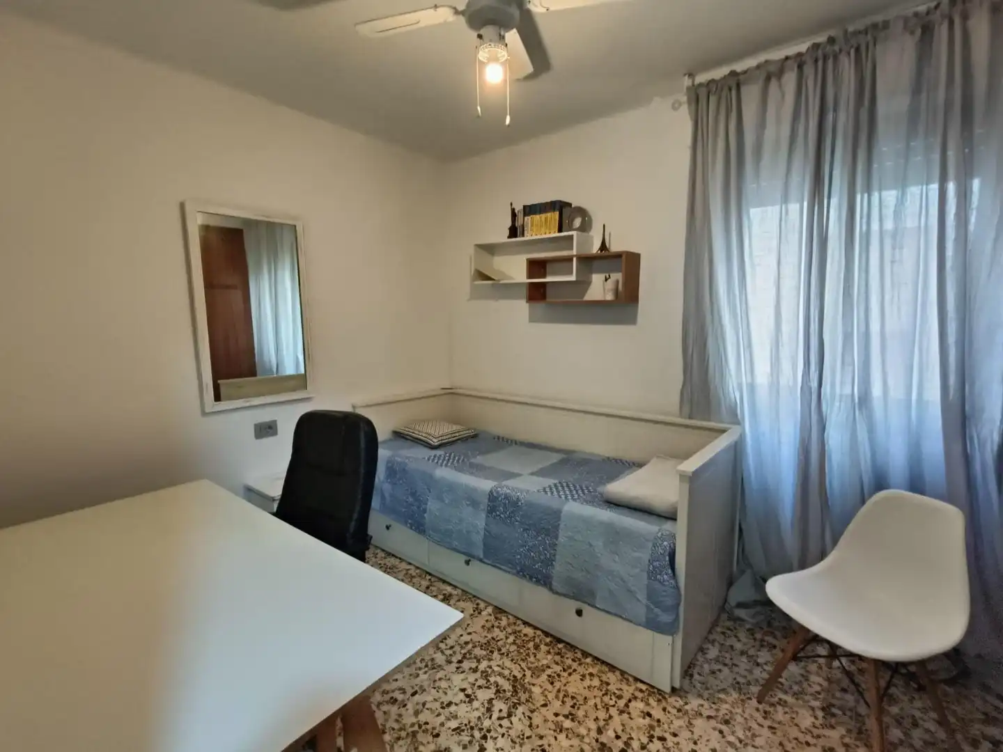 Habitación de Piso de alquiler en Castellón de la Plana / Castelló de la Plana con Aire acondicionado y Amueblado