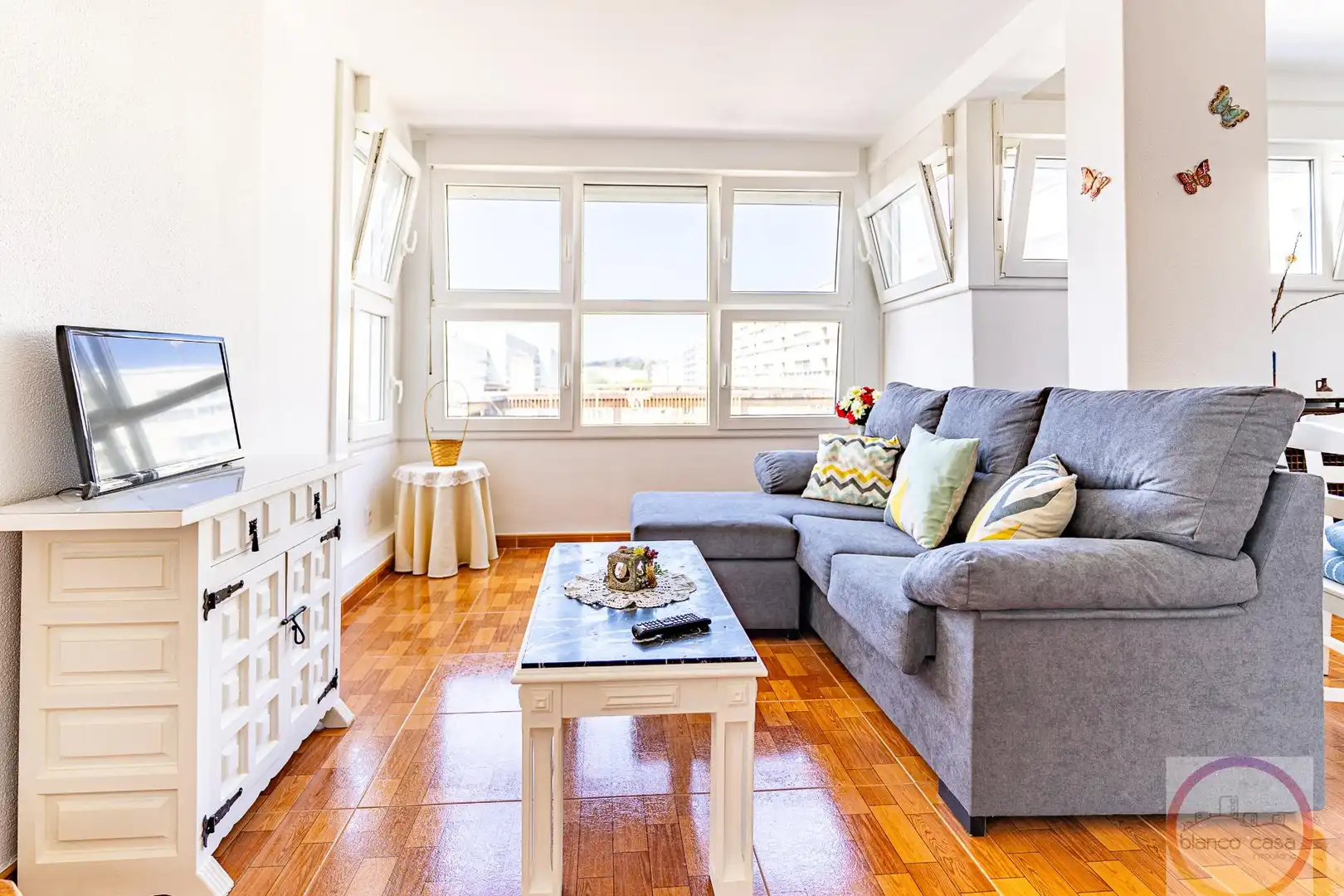 Sala de estar de Piso en venta en A Coruña Capital  con Calefacción y Amueblado